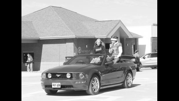 The Homecoming Queen and King, Sunny Valburg and Thad Kierl. Photo by Mishayla Buchannan